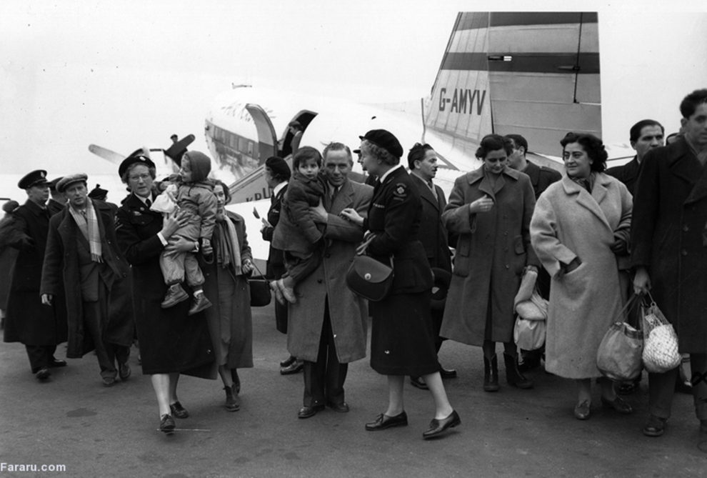 پناهجویان مجارستانی پس از حمله ارتش شوروی به   انگلستان فرار کرده‌اند. 1956