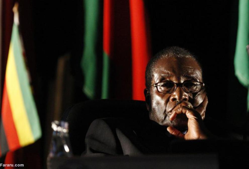 رابرت موگابه، در نشست کمیته توسعه جنوب آفریقا در ژوهانسبورگ در سال دو هزار و هشت 