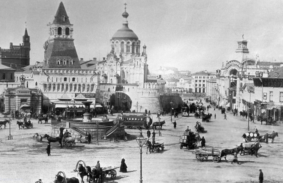 میدان لوبیانسکی در مسکو 1899