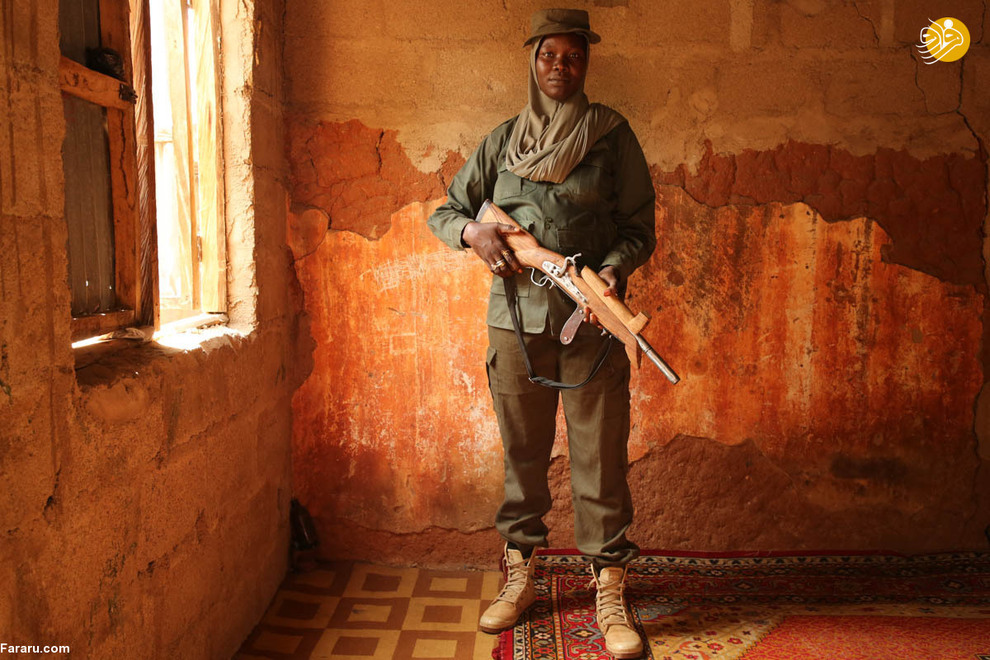 شکارچیان در جنگ علیه بوکوحرام عمدتا از سلاح های محلی استفاده می‌کنند