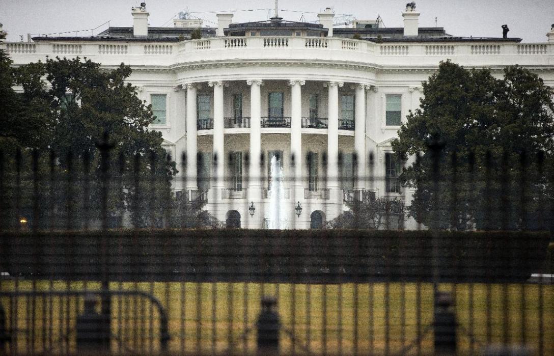(تصویر) سقوط پهپاد در کاخ سفید