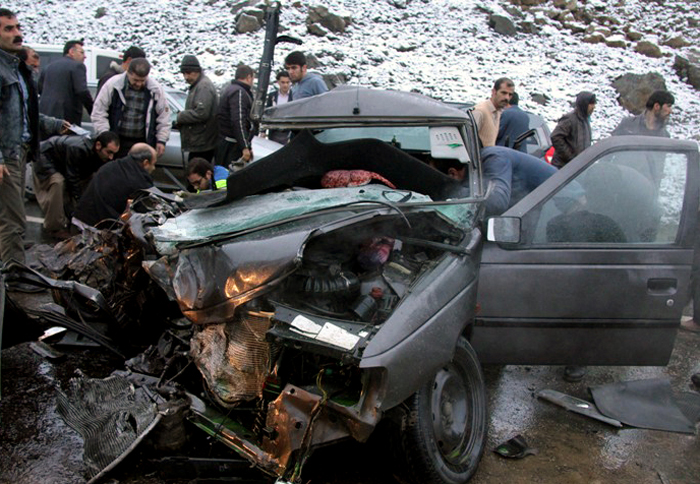 (تصاویر) تصادف خودروی همراهان وزیربهداشت