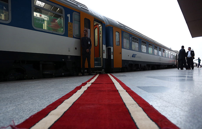 (تصاویر) قطار 5ستارۀ تهران-مشهد