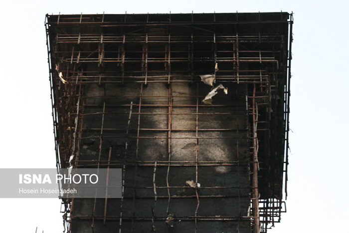 (تصاویر) برج سلمان مشهد پس از آتش‌سوزی