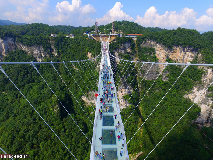 طولانی‌ترین و مرتفع‌ترین پل شیشه‌ای جهان افتتاح شد