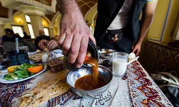 گزارش خواندنی گاردین از غذاهای رنگارنگ ایرانی