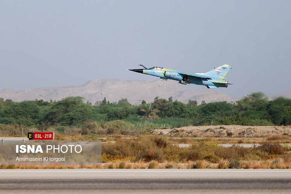 (تصاویر) جنگنده‌های سپاه و ارتش در آسمان ایران