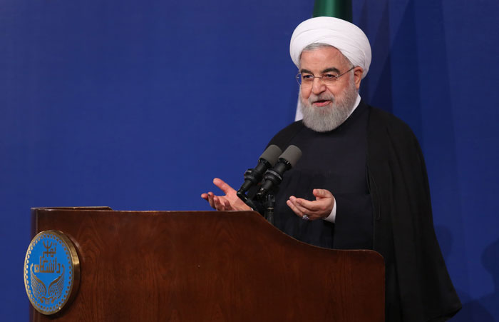 واکنش‌ها به پیشنهاد رفراندوم روحانی؛ دو قطبی انتخاباتی در کار است؟