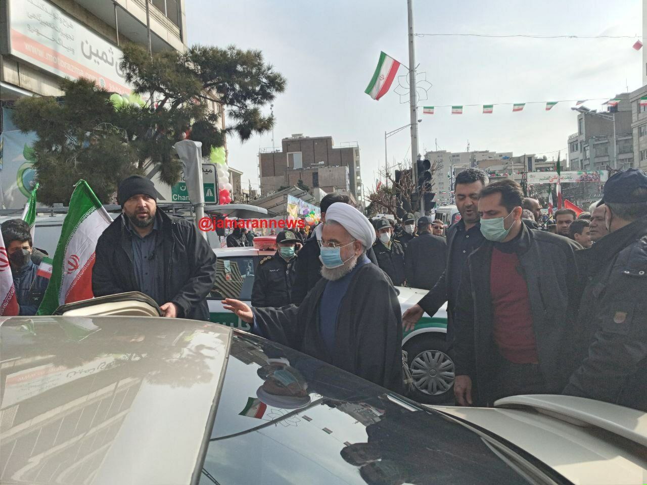 (تصویر) حضور حسن روحانی در راهپیمایی ۲۲ بهمن در تهران