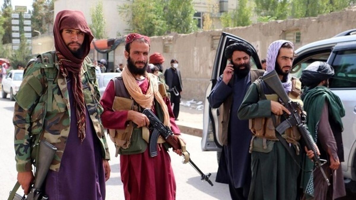 بخشنامه طالبان: شاعران از این شعرها نگویند