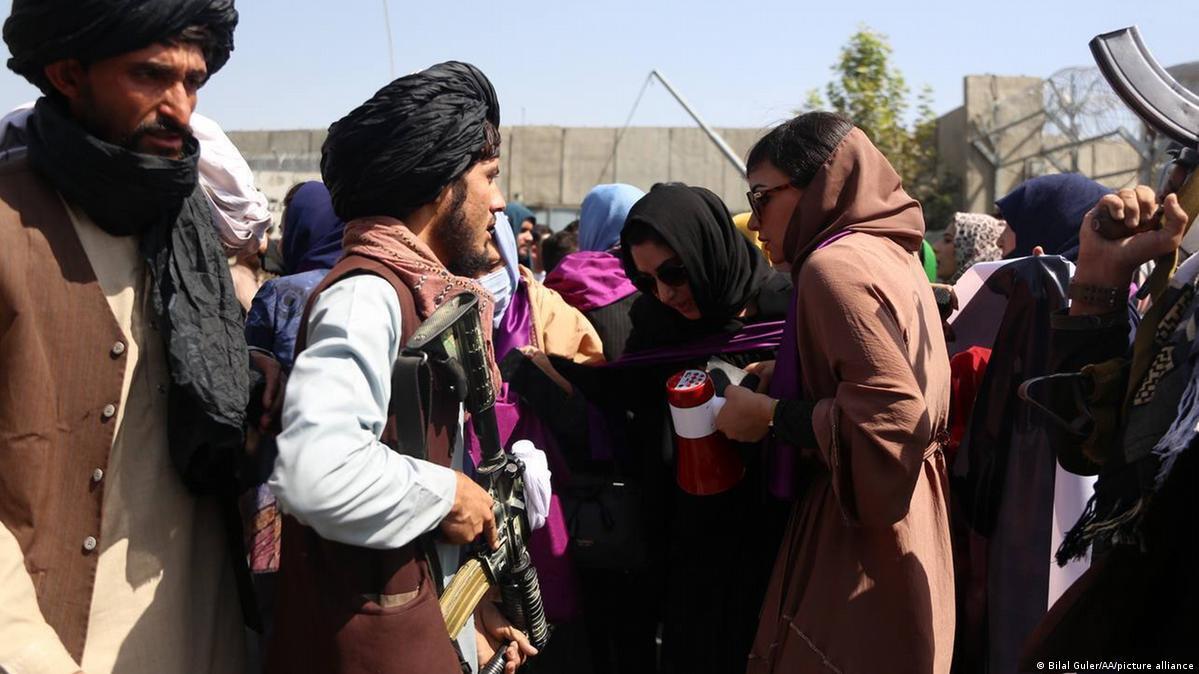 طالبان شرکت زنان در کنکور ورود به دانشگاه‌ها را ممنوع کرد