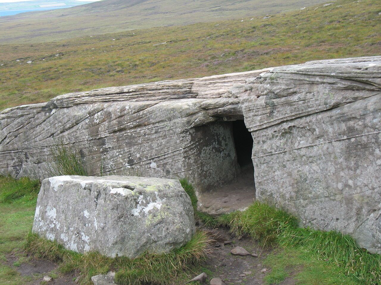مقبرۀ ۵ هزار سالۀ اسکاتلندی