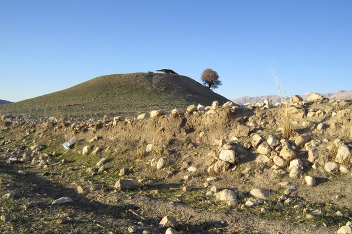 تپه تاریخی قمی‌آباد در شهرری با خاک یکسان شد