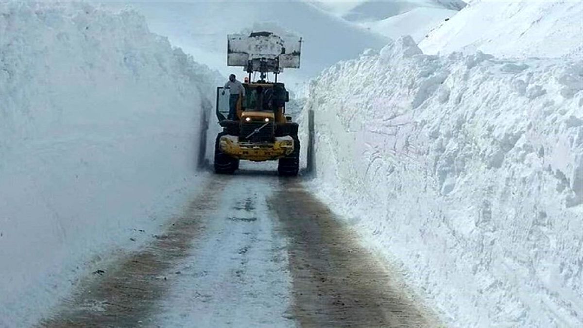 ارتفاع برف در برخی مناطق ایران به 2 متر رسید
