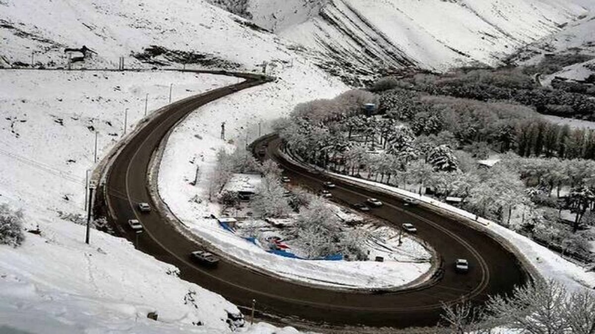برف، باران، گردوخاک، مه و کولاک در جاده‌های 12 استان کشور