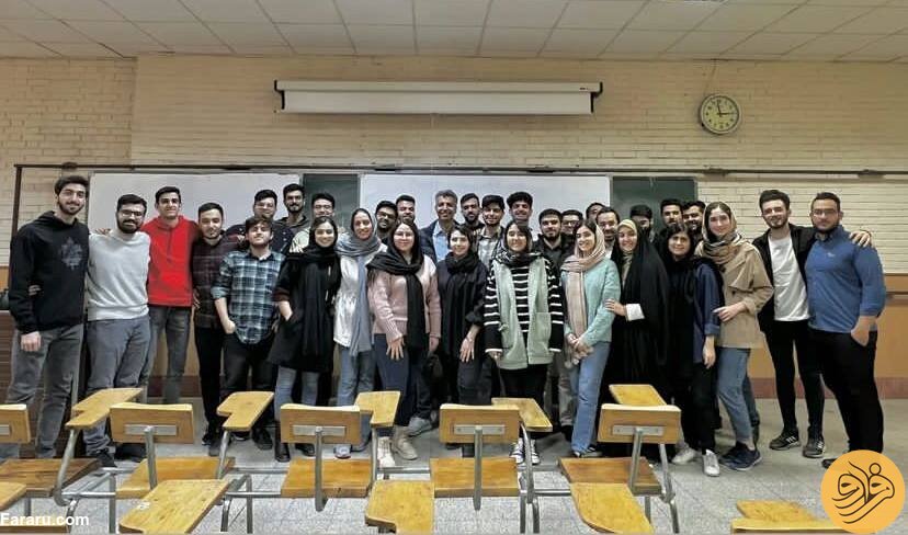 (عکس) عادل فردوسی‌پور و شاگردانش در دانشگاه شریف
