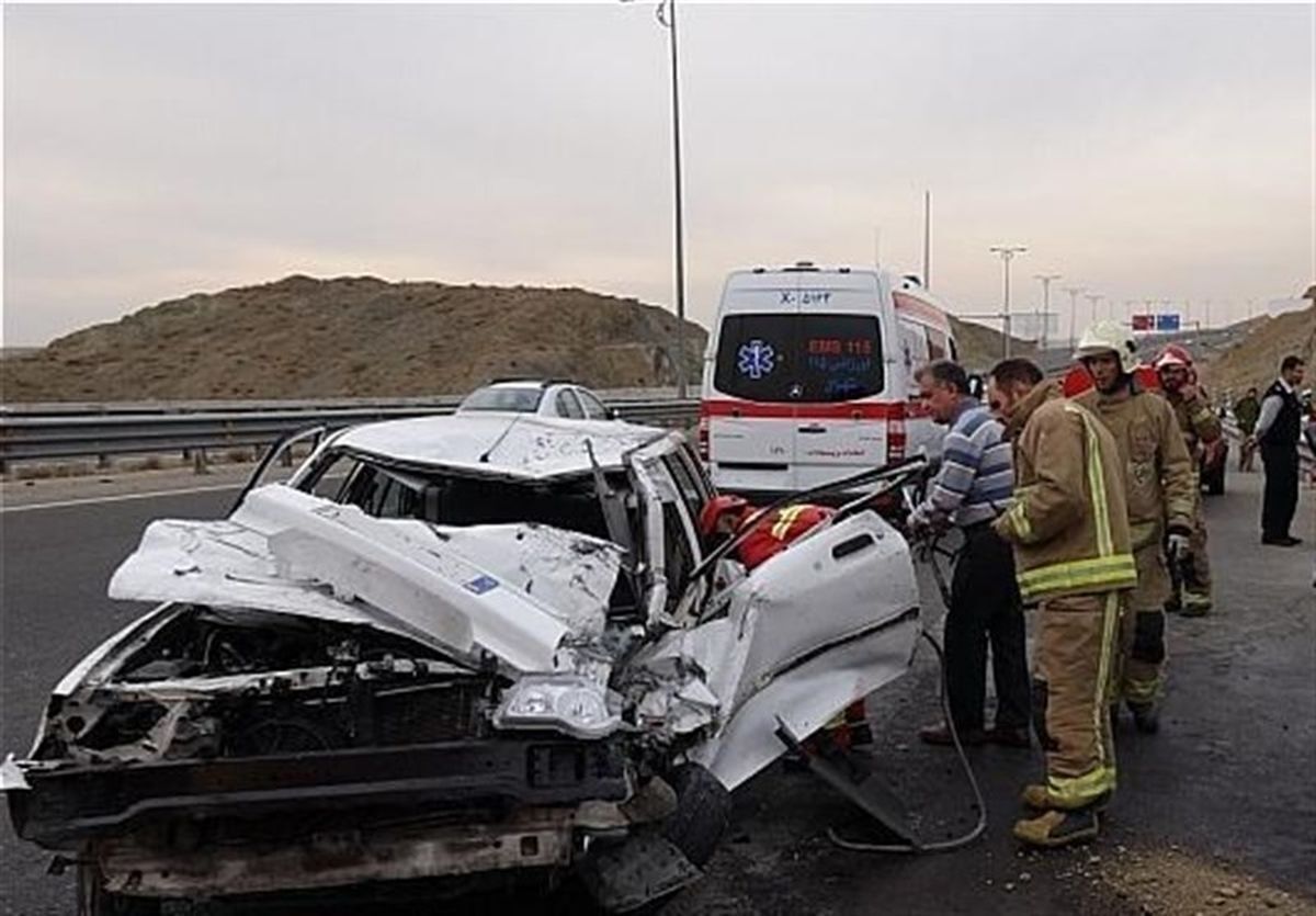 پنج کشته و زخمی نتیجه بی‌احتیاطی راننده پراید در محور مهران