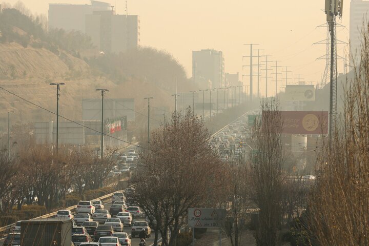 ادامه آلودگی هوای تهران در واپسین روزهای زمستان؛ وضعیت نارنجی است