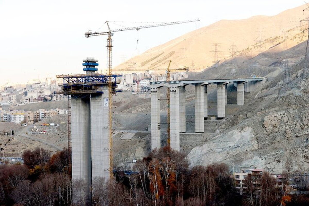 تردد بین تهران و کرج با تکمیل این دو پل راحت می‌شود