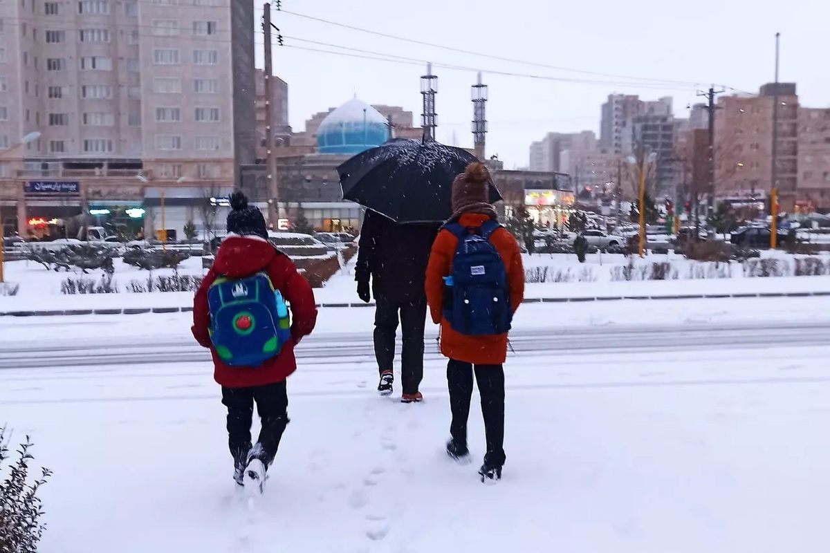 برف و یخبندان مدارس 7 شهرستان تهران را غیرحضوری کرد
