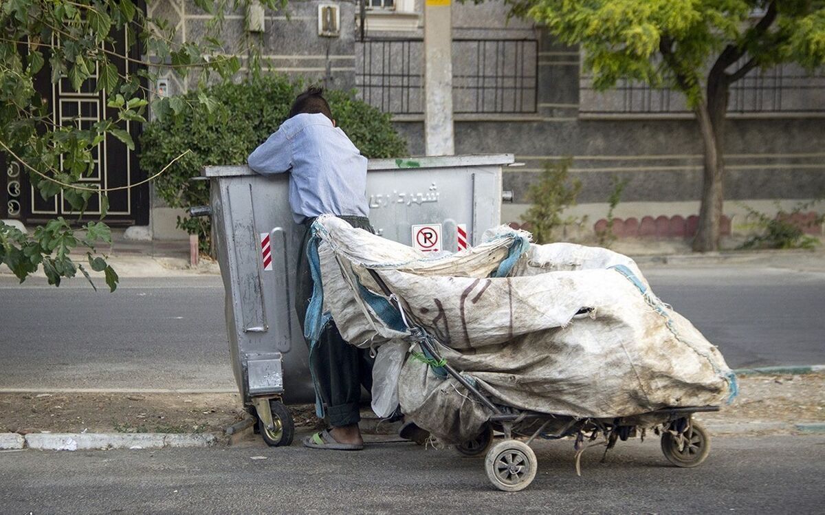 تقدیر کیهان از پرداخت حقوق ۱۲ تا ۱۵ میلیونی به زباله گرد‌ها: انصافا ایده و طرح خوبی است!