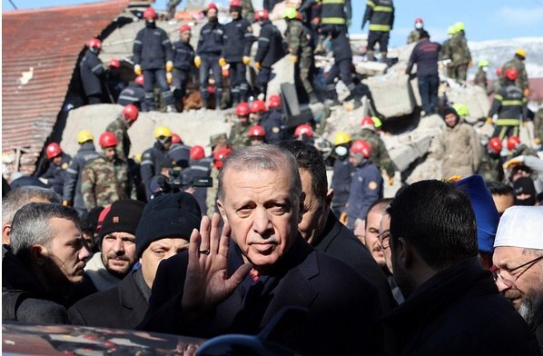 پس از شکست احتمالی اردوغان در انتخابات ترکیه چه خواهد شد؟ هیچ کس نمی‌داند/ اردوغان الگو‌های کمی برای چگونگی واگذاری مسالمت آمیز قدرت دارد/ نگاهی به تاریخ ریاست جمهوری در ترکیه//ترجمه