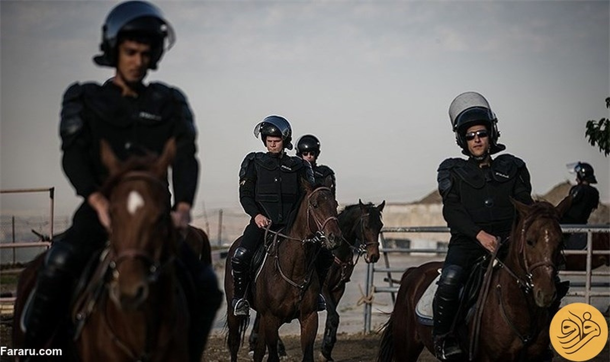 (عکس) برقراری نظم در آزادی با پلیس اسب‌سوار