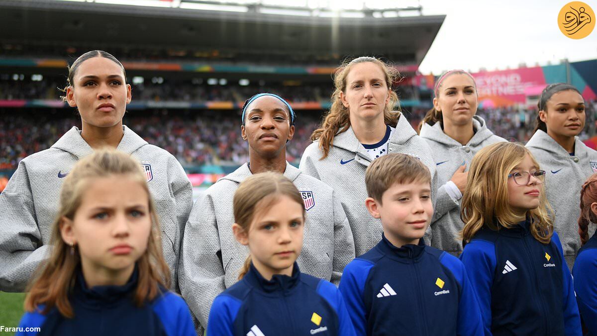 (ویدئو) جنجال سکوت بازیکنان تیم فوتبال زنان آمریکا هنگام پخش سرود ملی