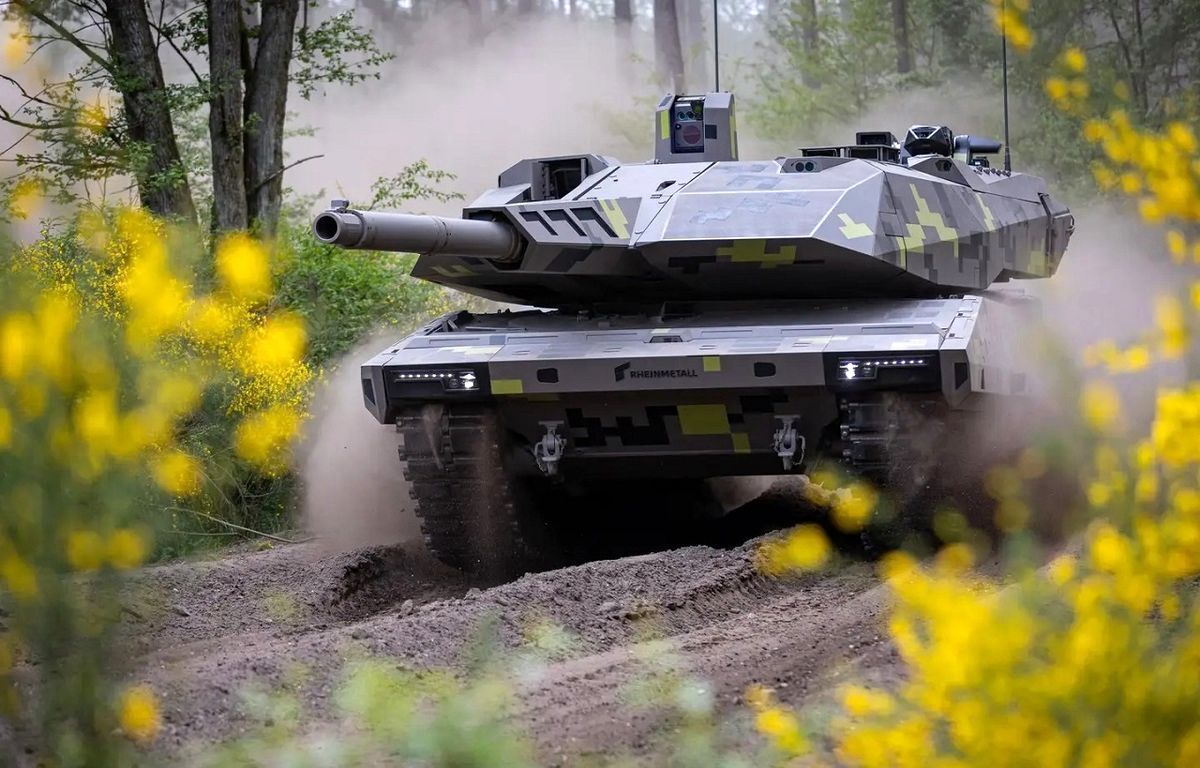(تصویر) قدرت‌نمایی روسیه با تانک جدید غول‌پیکر!