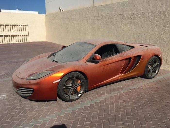 (عکس) بحران خنده دار خودرو در دبی!