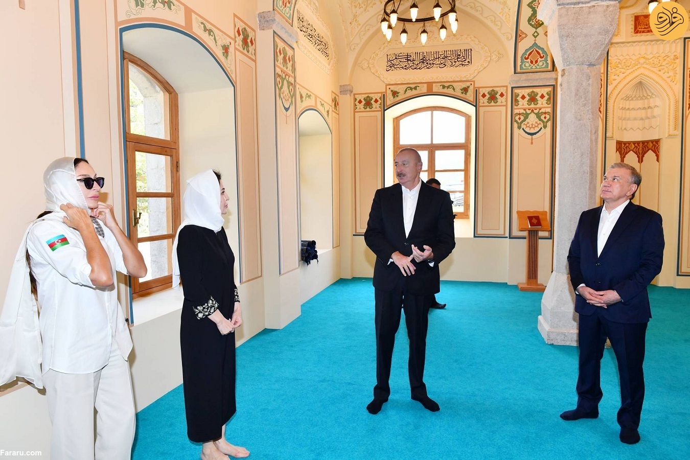 حجاب بانوی اول آذربایجان و ازبکستان در مسجد