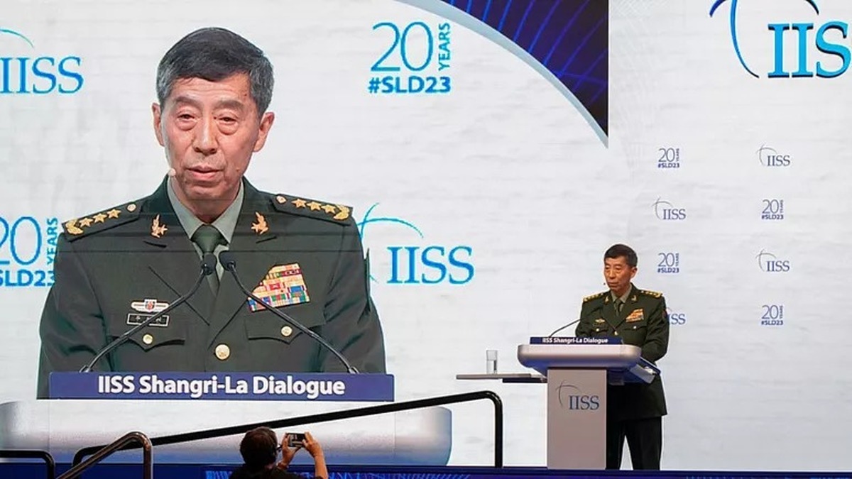 ناپدید شدن ژنرال لی وزیر دفاع چین / آمریکا: تحت بازجویی است
