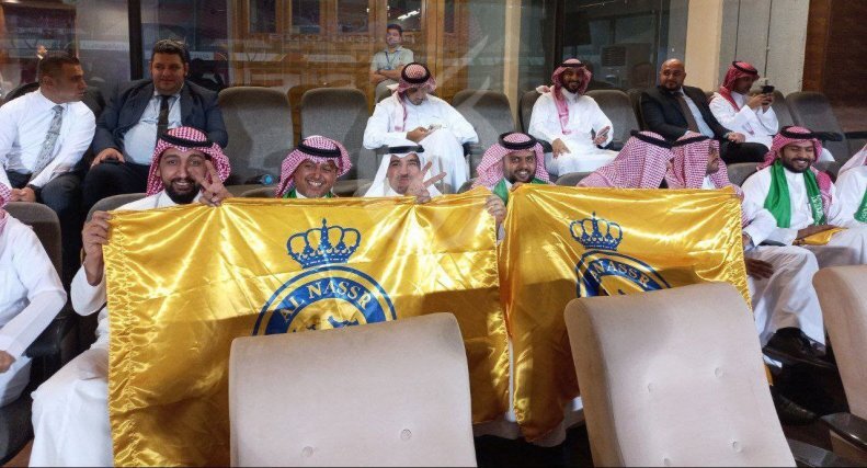 (عکس) کارمندان سفارت عربستان تنها تماشاگران آزادی