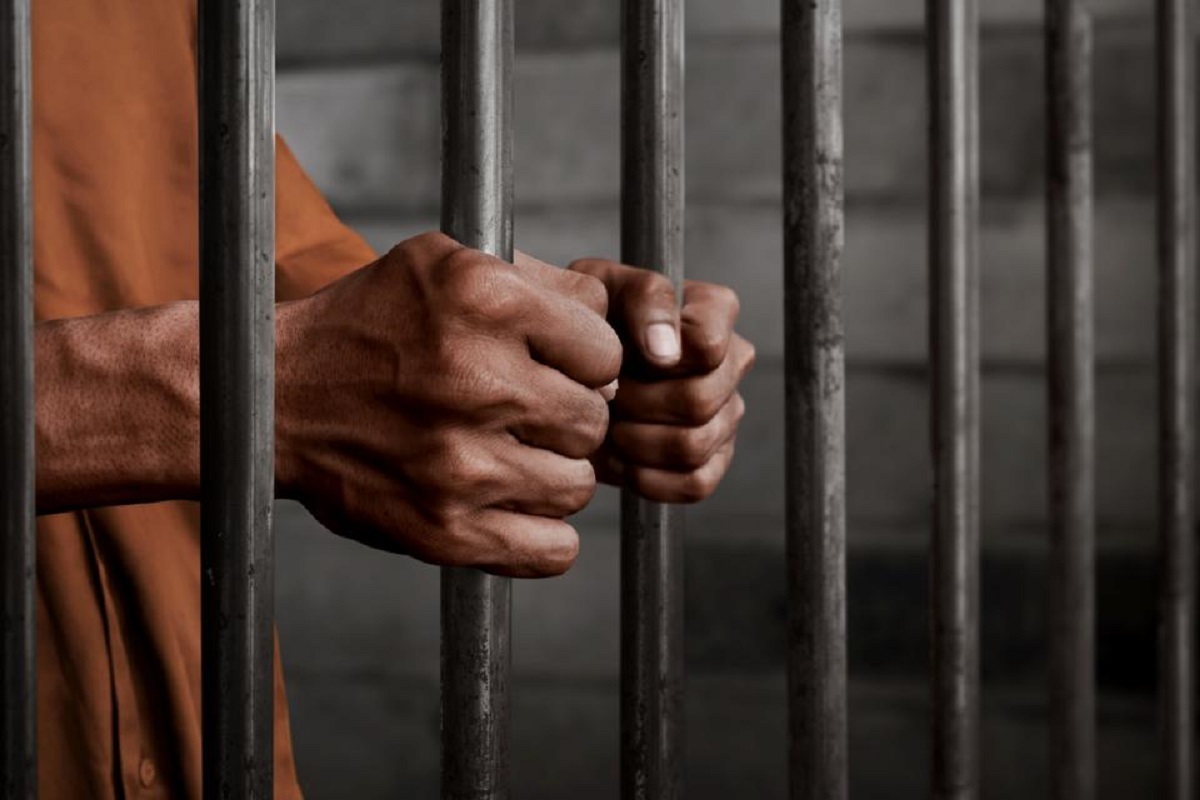 حکم اعدام مجازات جنایت‌های سیاه پـدر