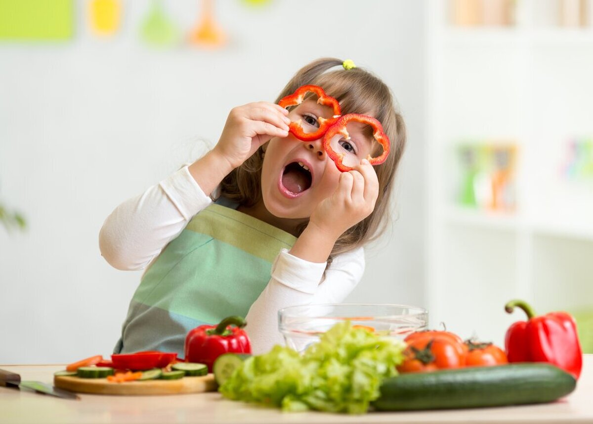 7 خوراکی موثر در  رشد قد کودک