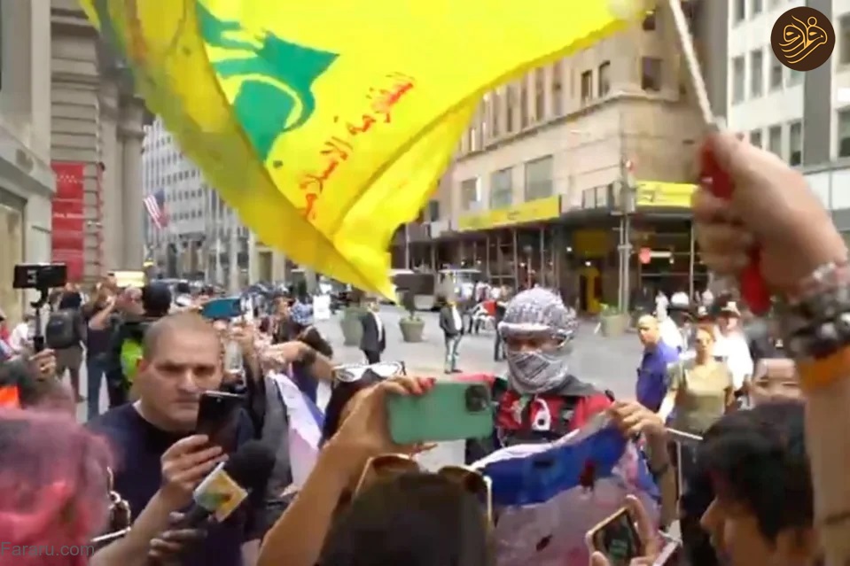 (تصاویر) از اهتزاز پرچم حزب‌الله تا آتش زدن پرچم آمریکا در قلب ایالات متحده