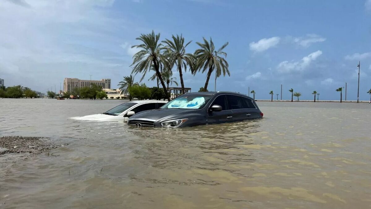 دلیل سیلاب در شهر کویری دبی