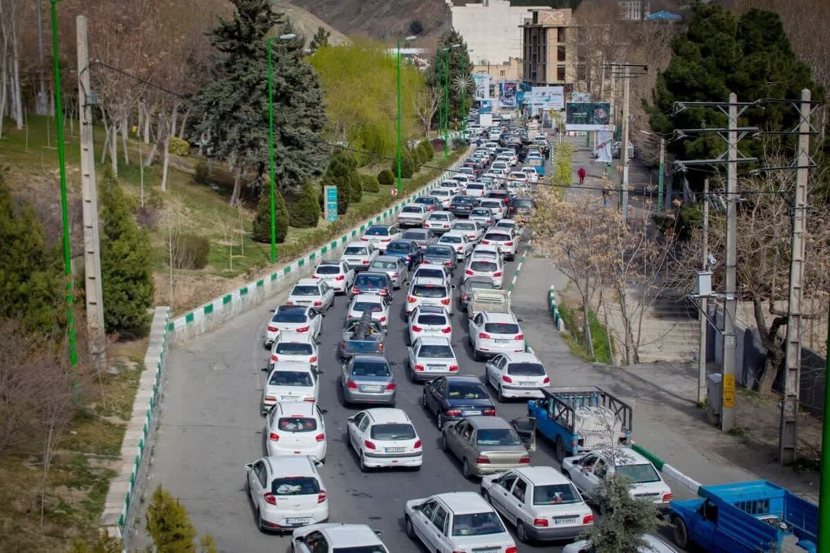 ترافیک سنگین در آزادراه تهران - شمال؛ مسافران صبور باشند