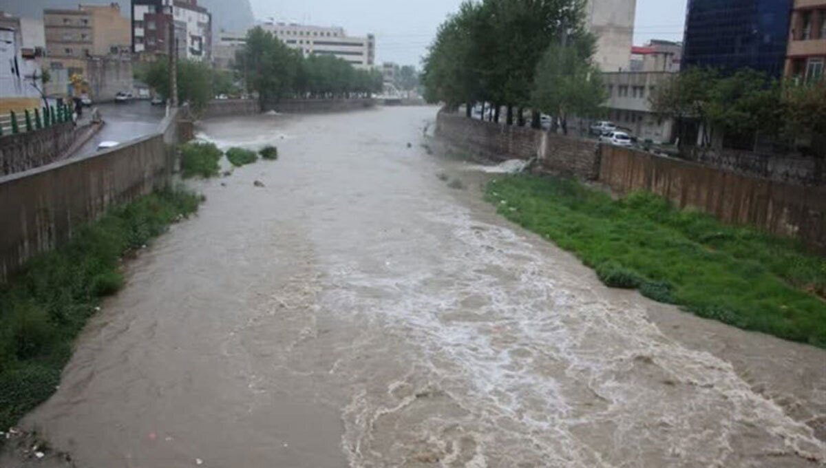 (عکس) هشدار وقوع سیلاب به 10 استان؛ در نزدیکی رودخانه اتراق نکنید