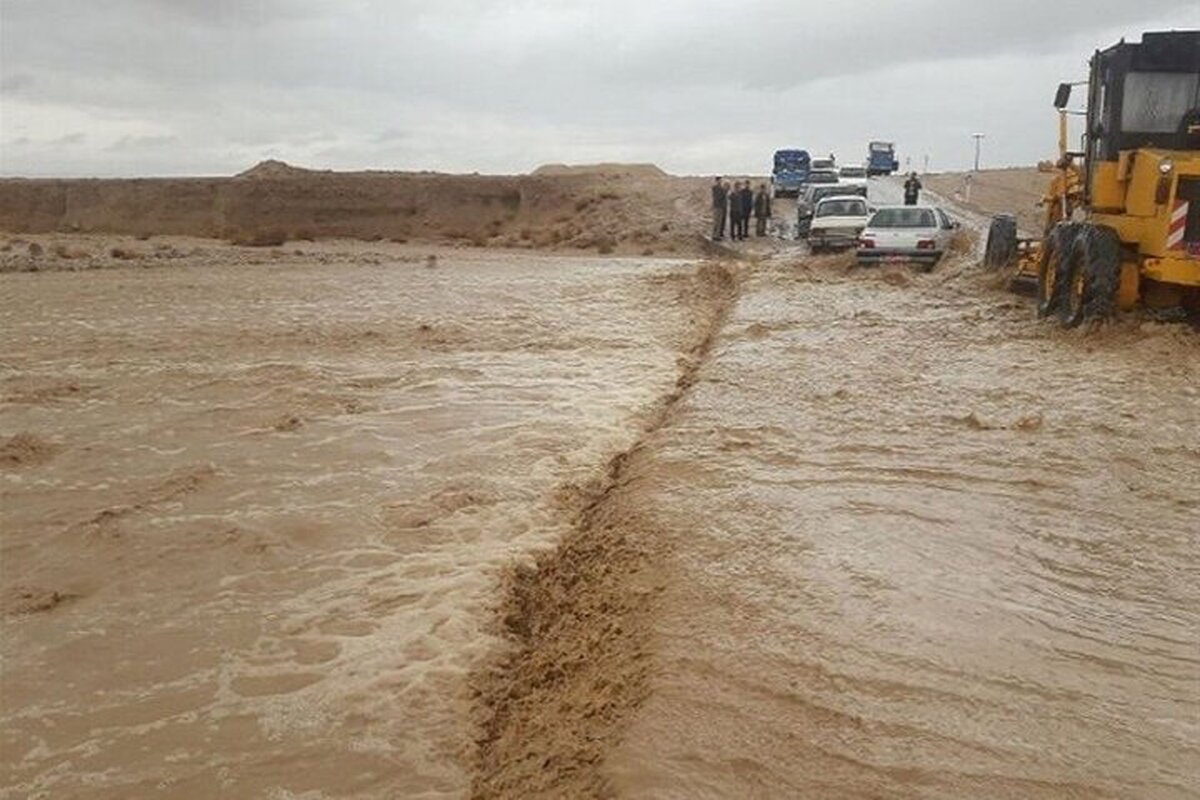 (ویدئو) سیلاب شدید در مسیرهای شهرستان بهاباد