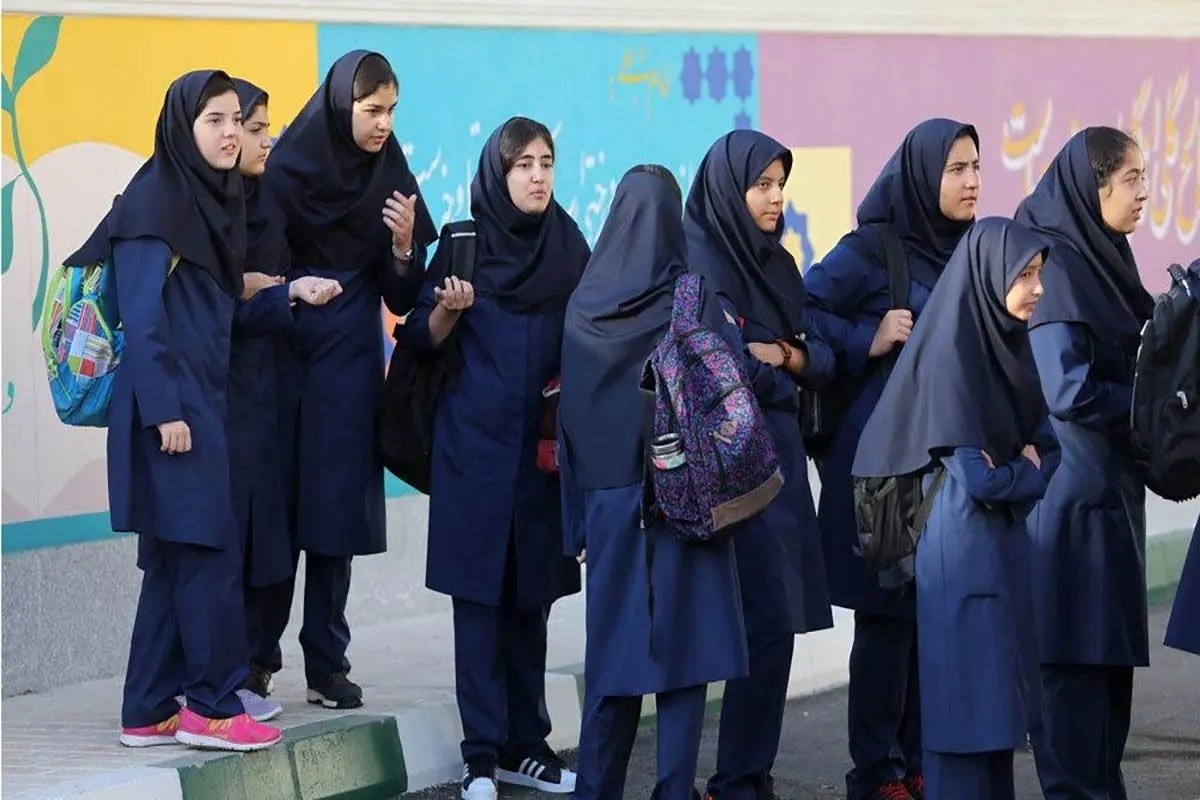 معاون وزیر آموزش و پرورش: 16 طرح عفاف و حجاب در مدارس در حال اجرا ست