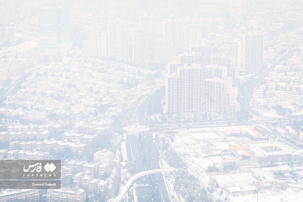 تصاویری از نمای برفی برج میلاد تهران