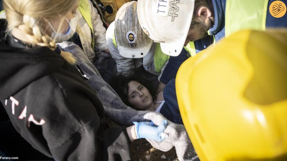 پس از ۱۰ روز دلهره‌آور، یک زن و دو فرزندش از زیر آوارهای فاجعه قرن نجات یافتند + تصاویر