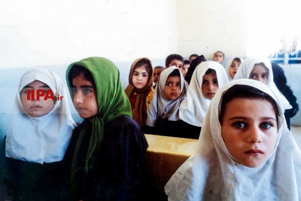 تصاویری از مدارس دخترانه و پسرانه در دهه هفتاد