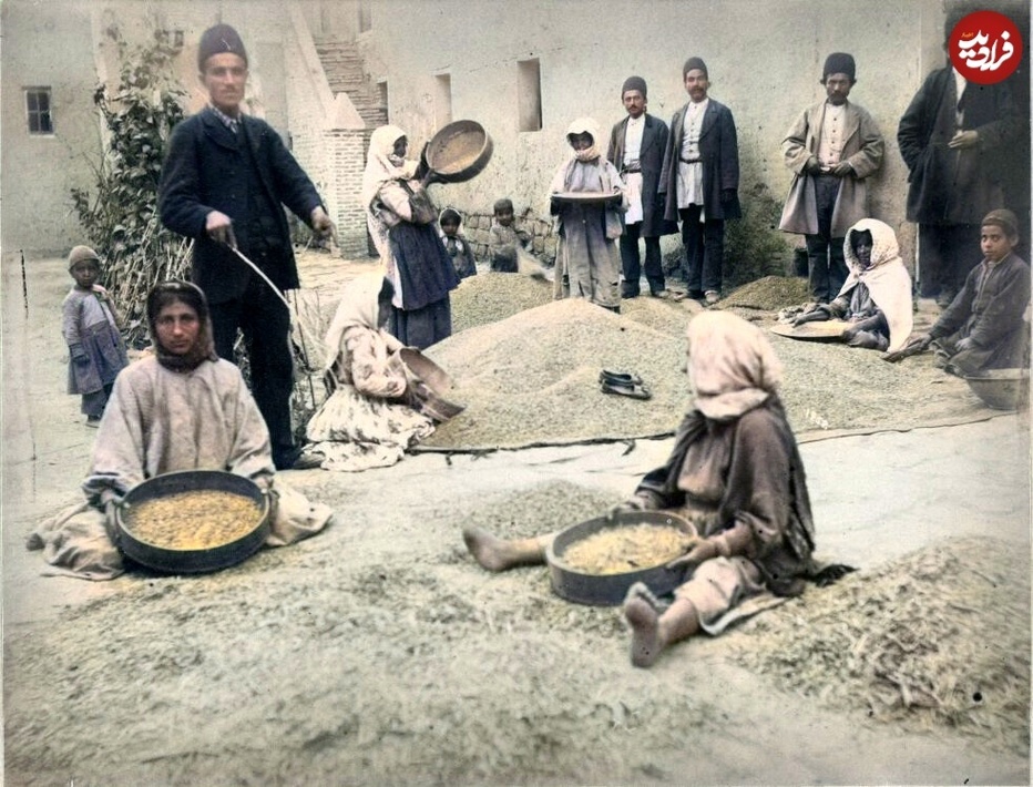 عکس‌های رنگی‌شده عکاس نامدار روس از چهره و پوشش زنان درباری و عادی دوره قاجار