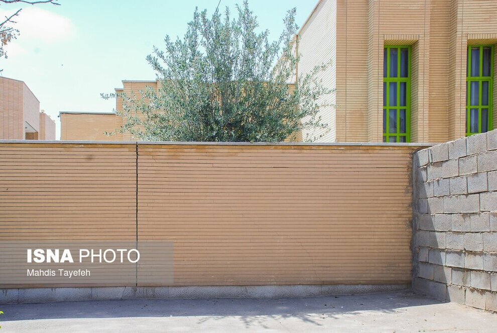 اصفهان در حال تَرَک خوردن است! + تصاویر