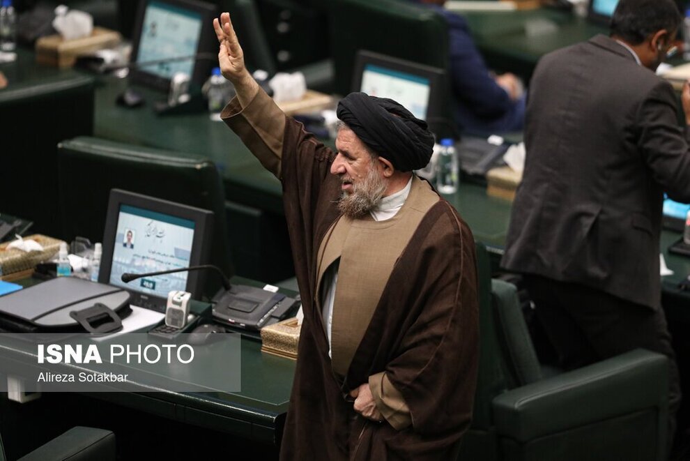 حاشیه‌هایی از مجلس و لایحه حمایت از عفاف و حجاب(تصاویر)