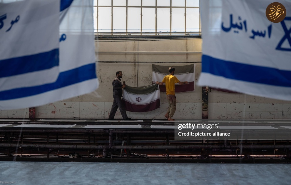عکس‌هایی از کارخانه تولید پرچم آمریکا در ایران