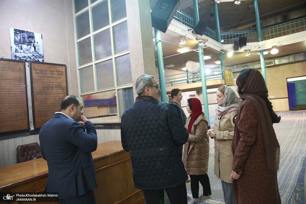 حجاب مجری مشهور روسیه در حسینیه امام خمینی