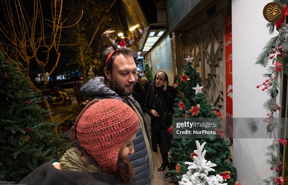 تصاویری از حال و هوای کریسمس در تهران
